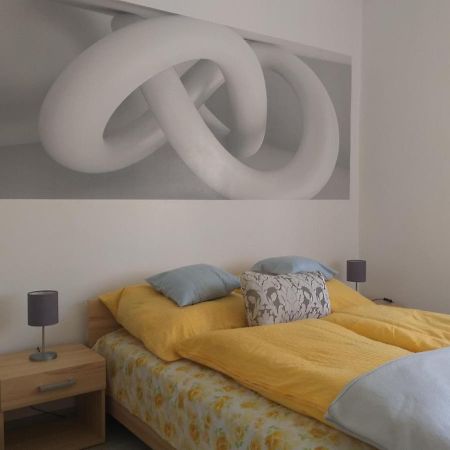 Simon Apartman Tiszafüred Buitenkant foto