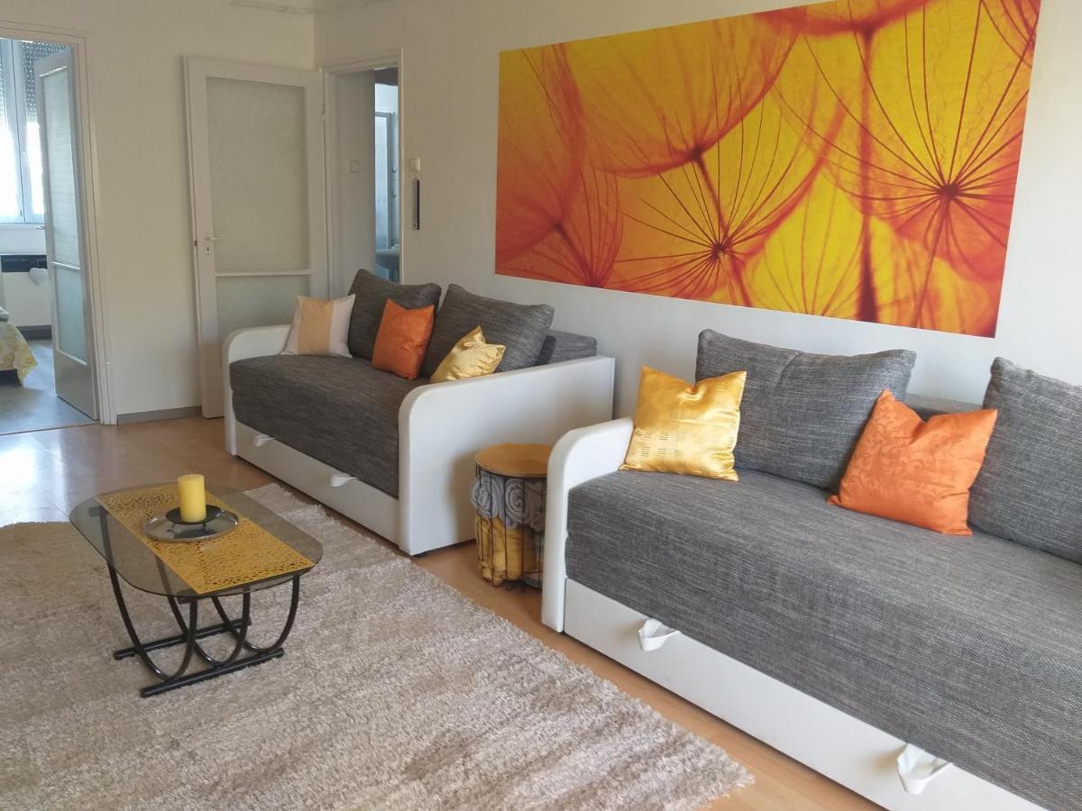 Simon Apartman Tiszafüred Buitenkant foto