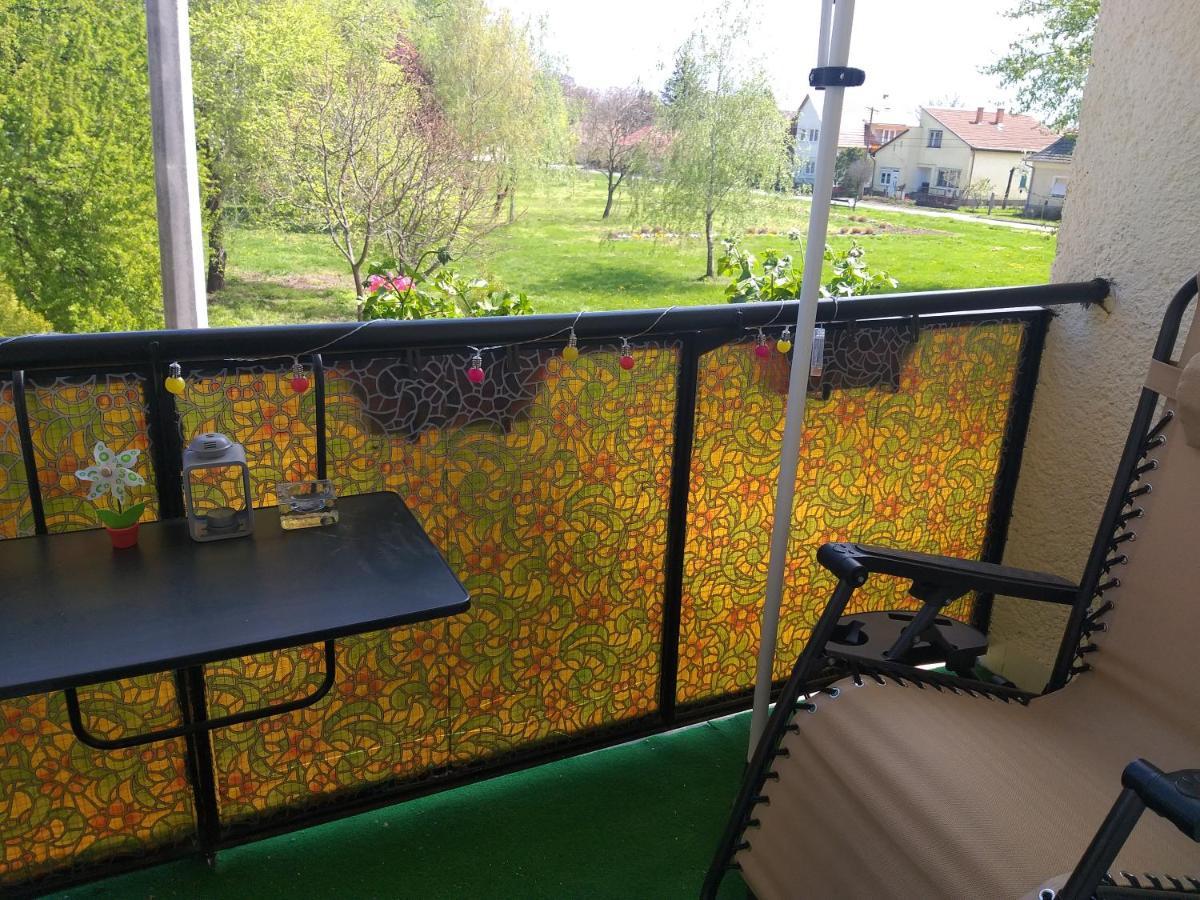 Simon Apartman Tiszafüred Buitenkant foto